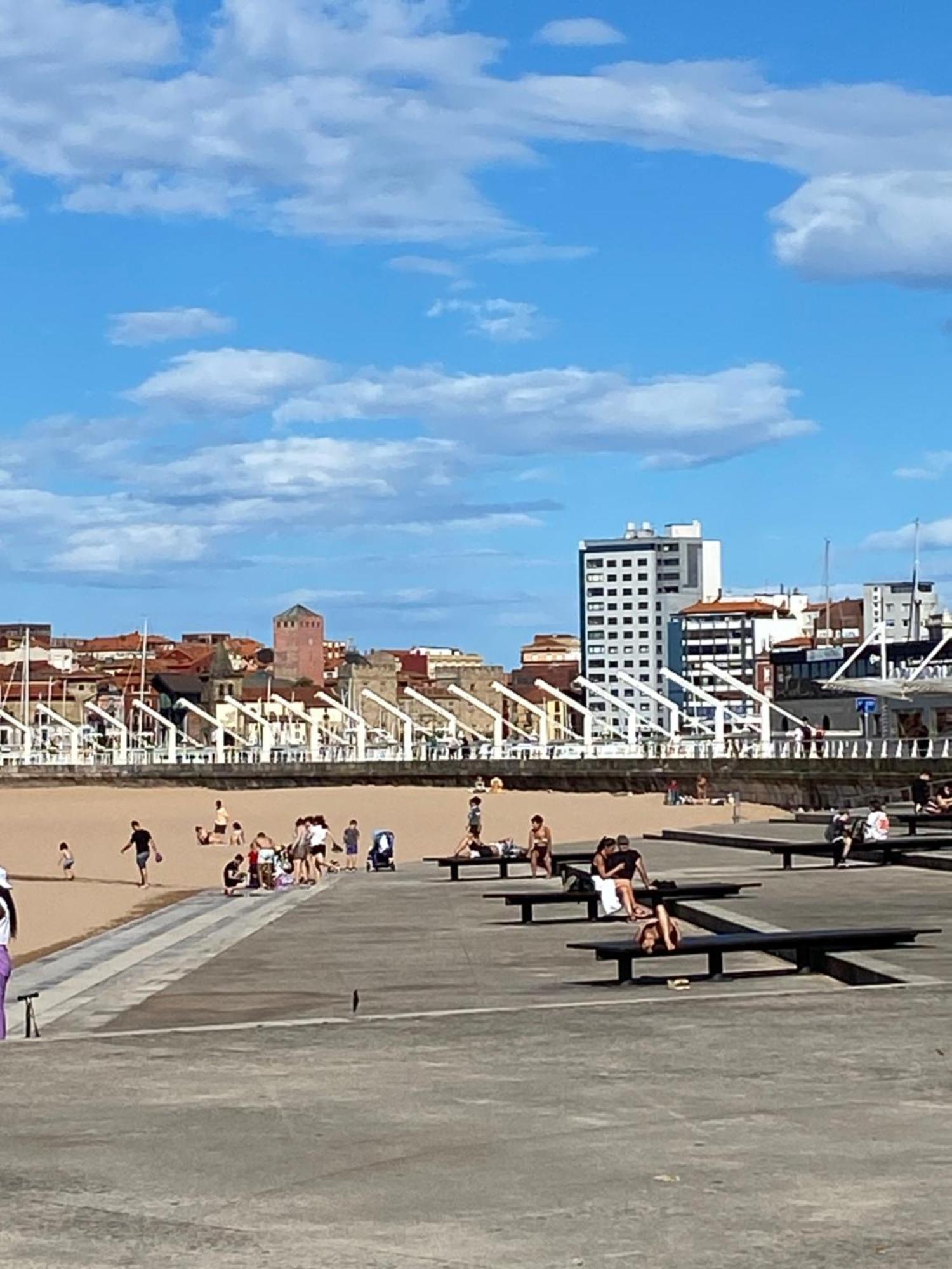 Poniente Beach Gijón Zewnętrze zdjęcie